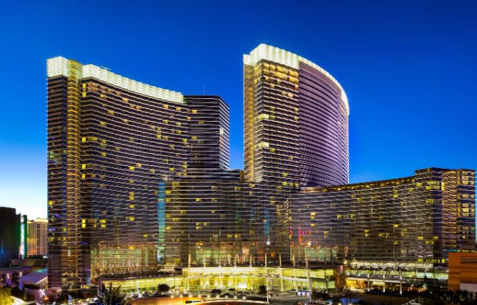 What Is the Difference Between a Hotel and a Motel?